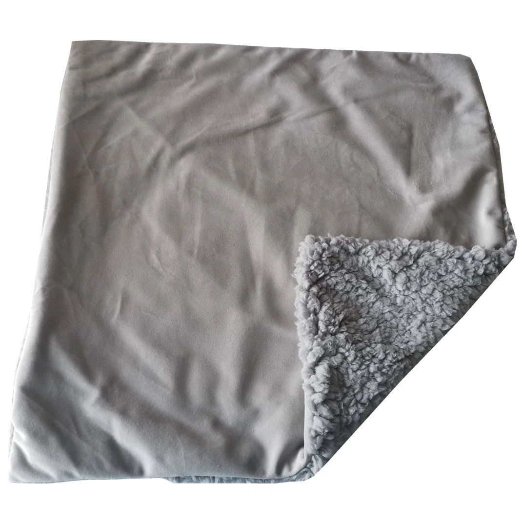 Home Textile Polyester Blanket Bedding Set Velvet Blanket Cushion Pillow with Binding