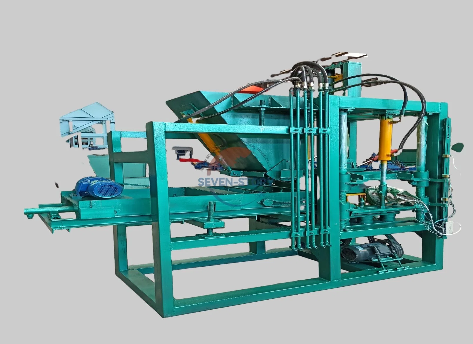 Automatic Cement Brick Making Machinery