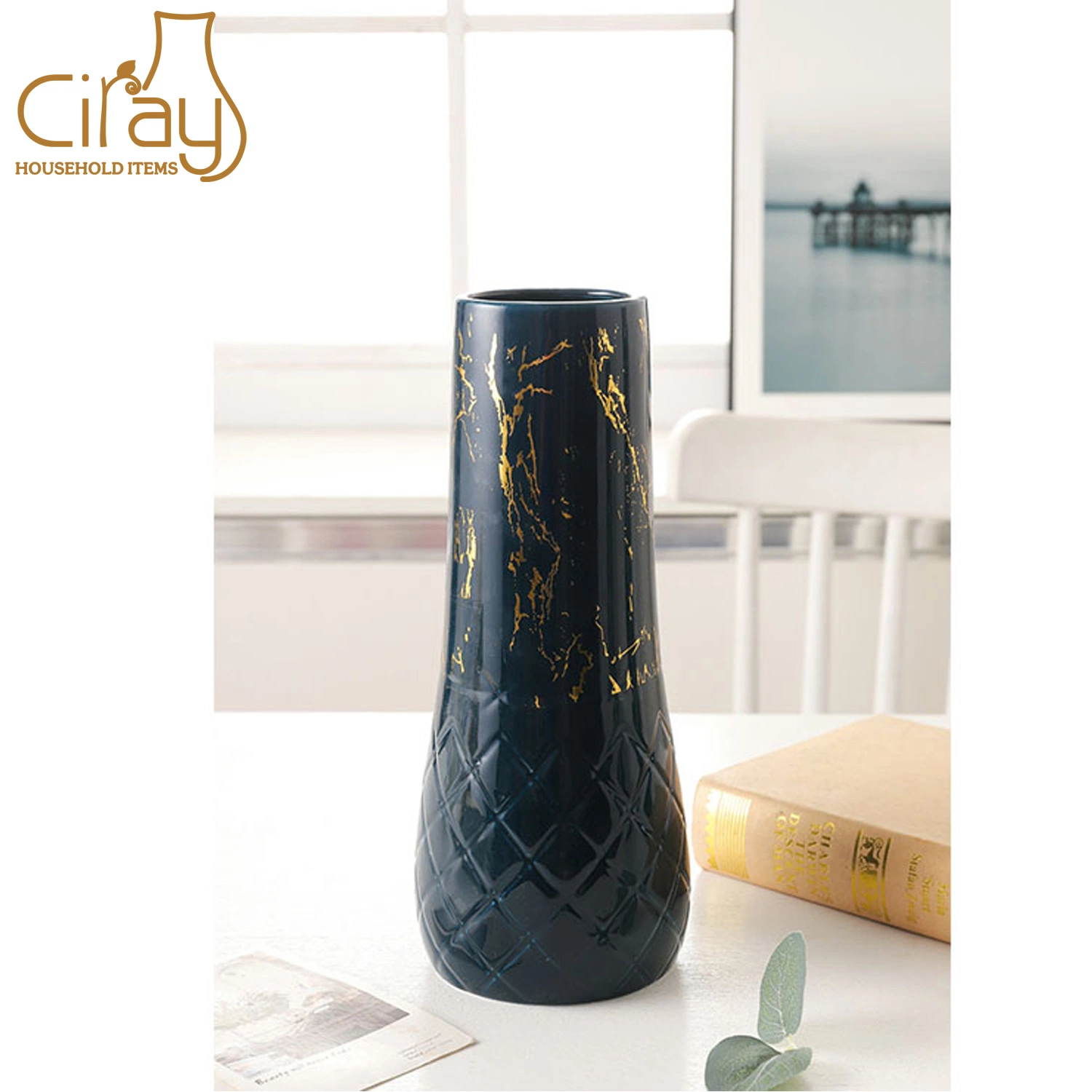 Gold Decal Porcelain Vase Indoor &amp; Outdoor Decoration