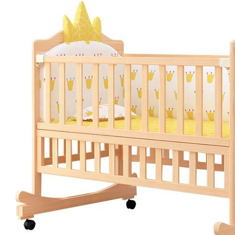 Lit de bébé en bois naturel moderne, bon marché et personnalisé pour nouveau-né.