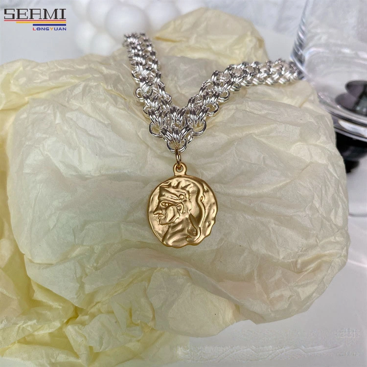 Vintage Thick Chain Braided Portrait Coin Necklace Accessories