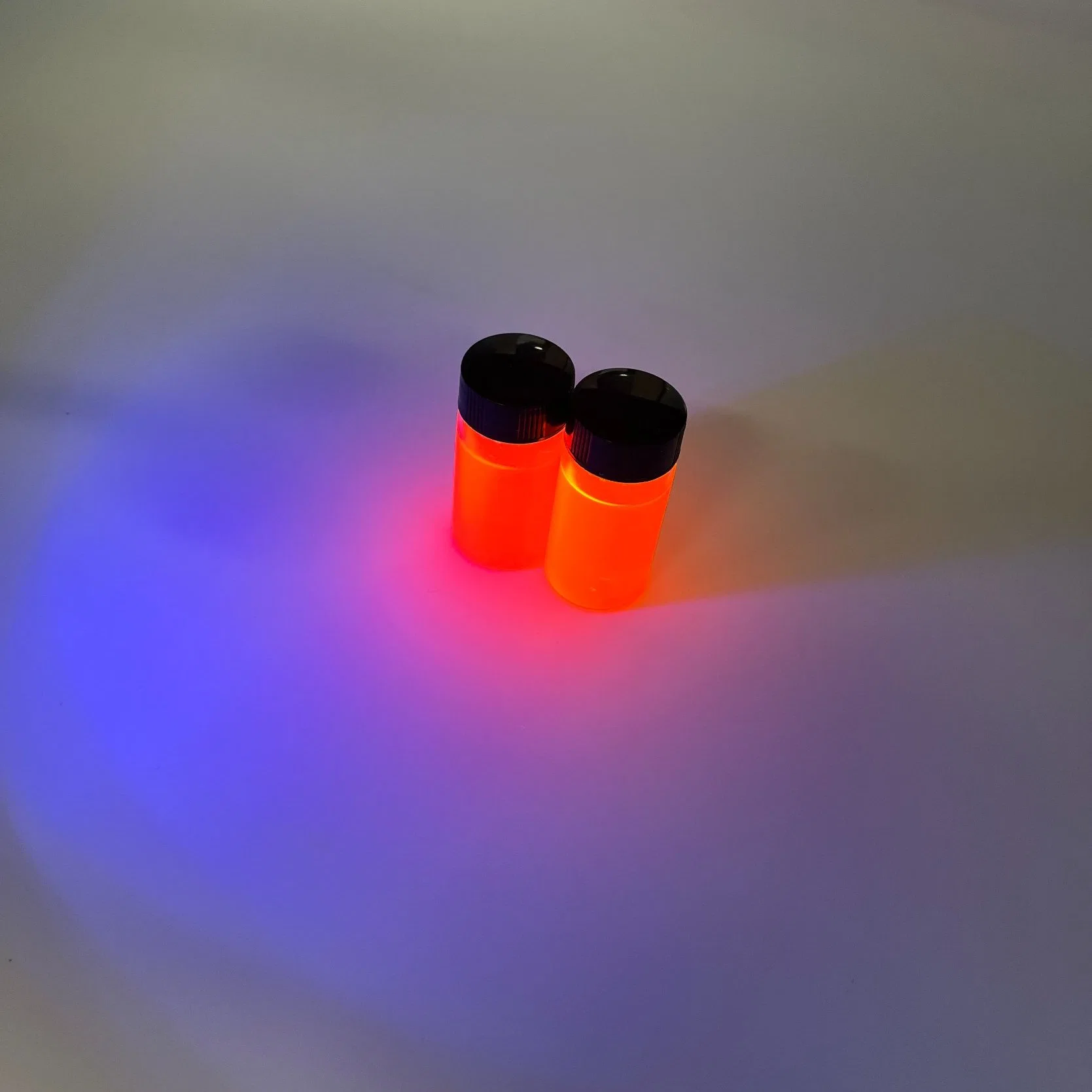 TIME-RESOLVED FLUORESCENT MICROSPHERES for Quantitative Detection