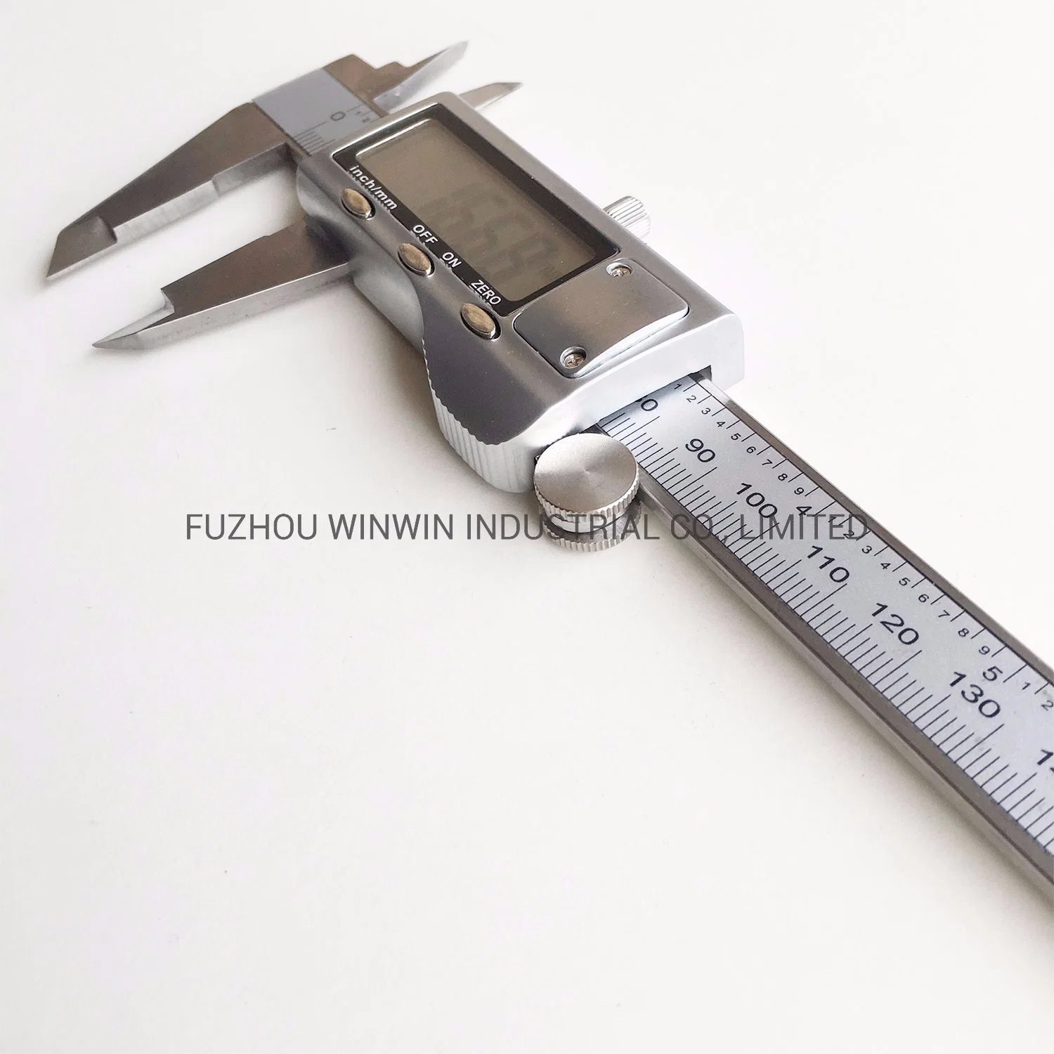 Economical Model Stainless Steel Digital Caliper with Metal Case (WW-DC09B)