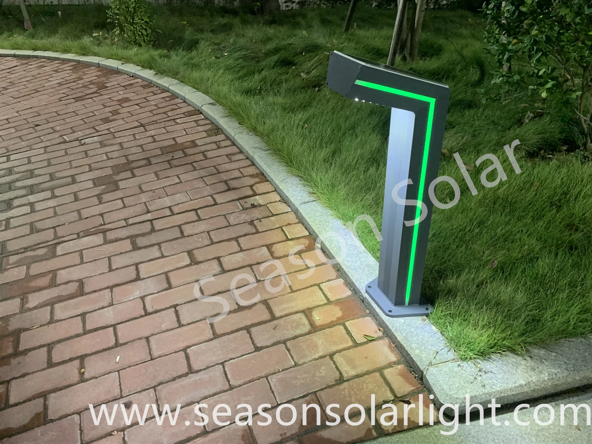 Utdoor Long Life Garden Park Waterproof LED Bollard Landscape Light with 5W Solar System