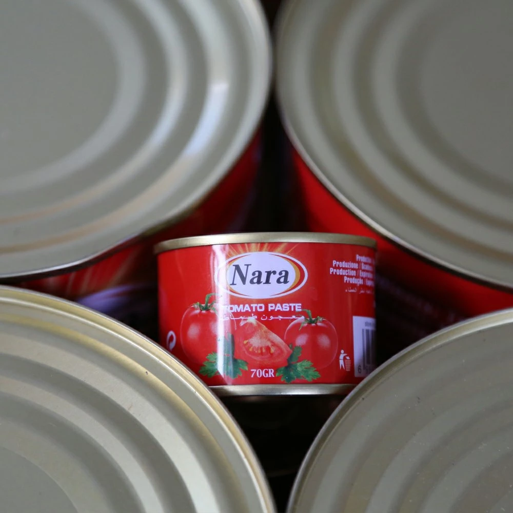 Usine de haute qualité 2200g en conserve de coller la pâte de tomate