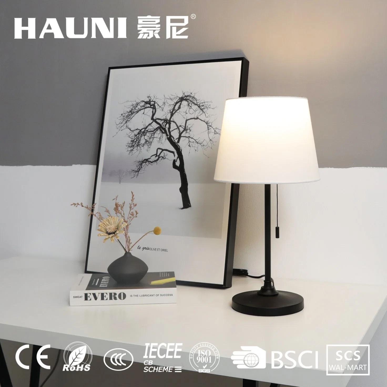 Nordic Decorative Simple Reading Lighting with Fabric Shade Modern Table Lamp