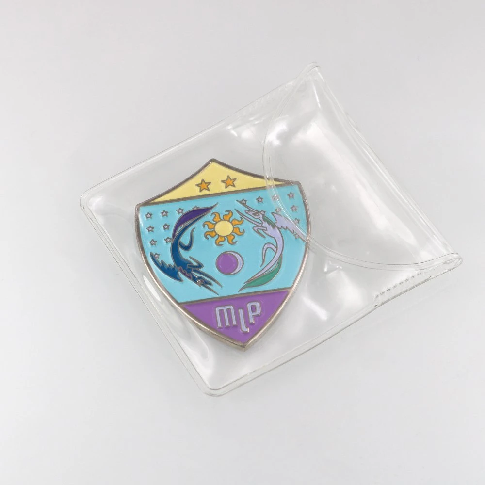 Benutzerdefinierte Emaille Abzeichen Emaille Abzeichen Großhändler Charm Anime Lapel Pin Benutzerdefinierte Doppelseitige Münze