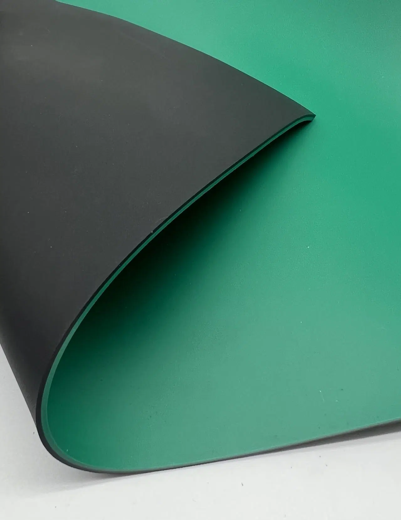 2.0 Thick Non-Rolling Edge Anti-Static Pure Rubber Double PVC Worktop. Flooring. Room Test Room and Other Special Leather Materials