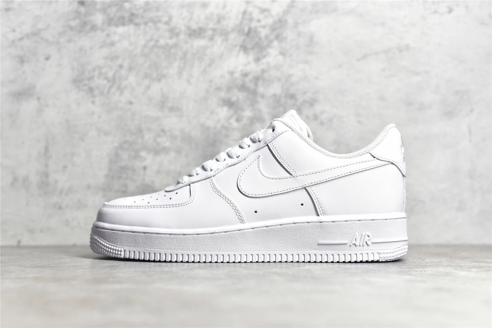 Wholesale/Supplier Price Nike Air Force 1 White Black Sneaker Bulk Price Sport Shoes Remark Size