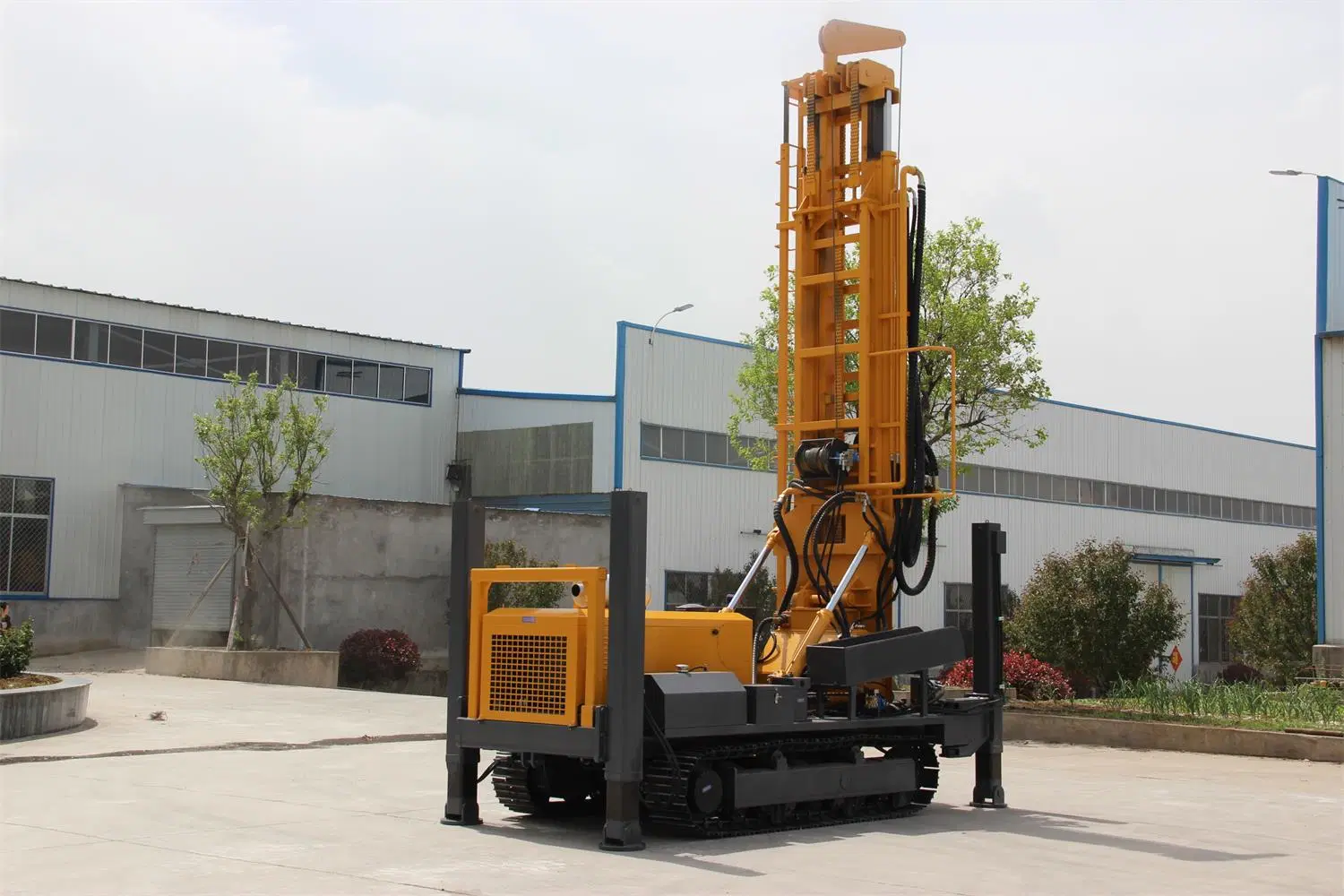 Compact Portable Hydraulic Mud Pump Drill Machine Geological Hydrological Trailer Crawler Rock Core Sample Drilling Rig