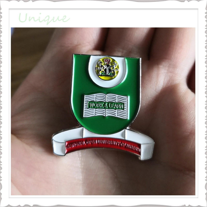 Fábrica de Pin de solapa personalizada baratos Nigeria Colegio Escuela insignia de alfiler de metal para decoración regalo de promoción uniforme