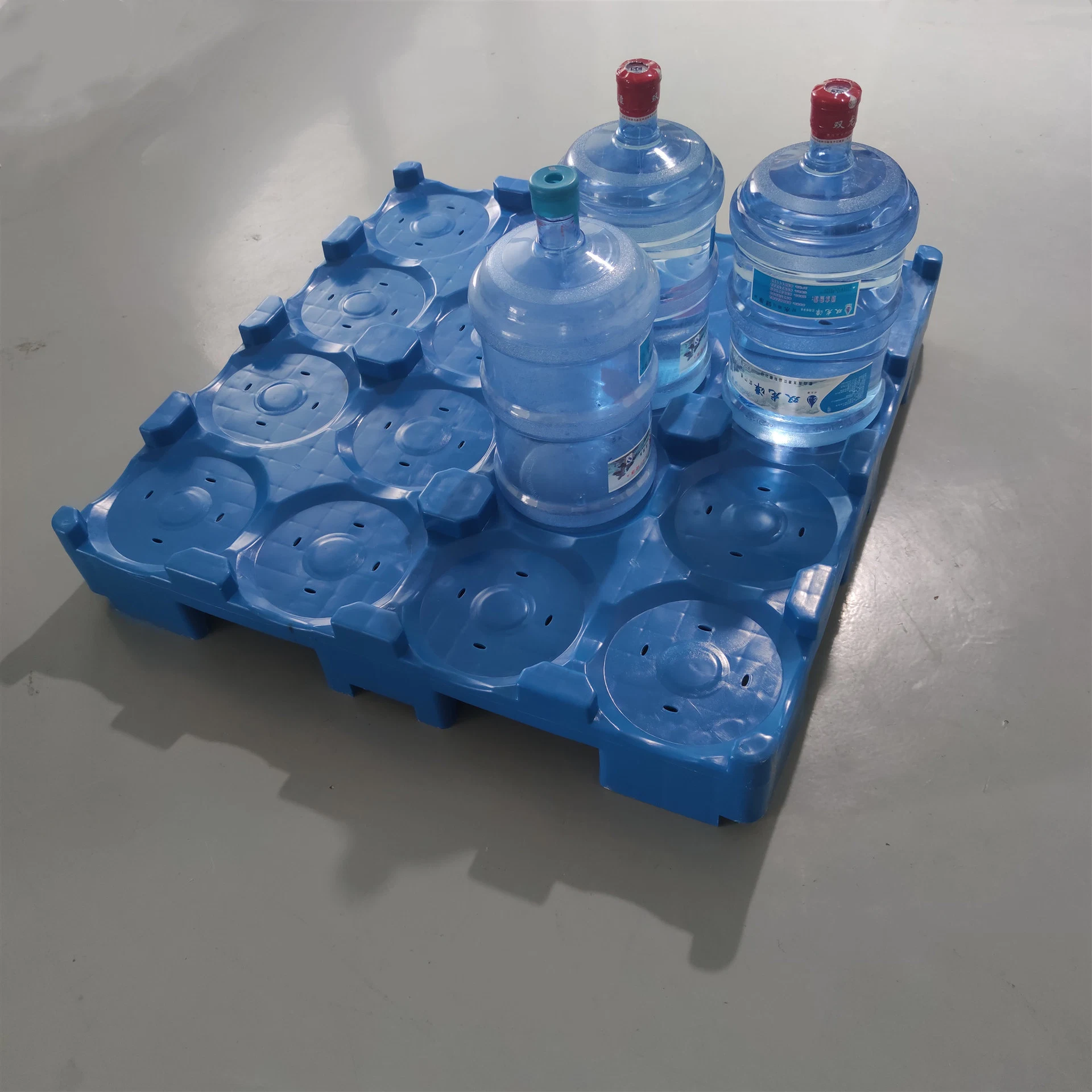 12 or 16 Buckets 5 Gallon 19 Liter 20 Liter Mineral Water Bottle Heavy Duty Plastic Molding Pallet Price