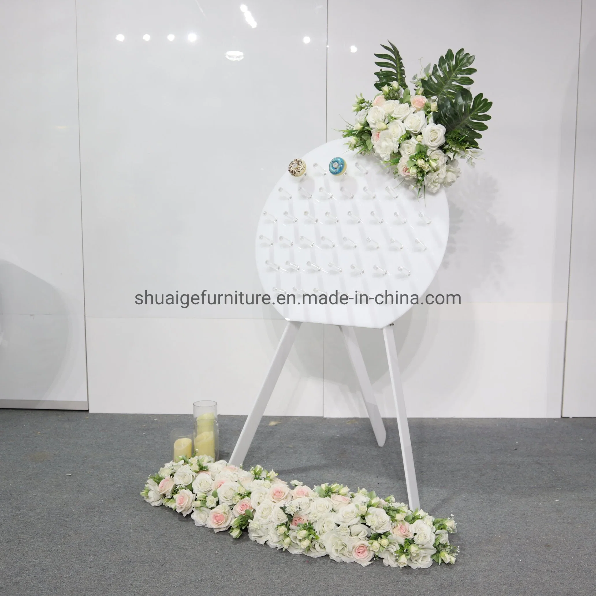 Popular Wedding Party Furniture Round White PVC Acrylic Donuts Wall Rack