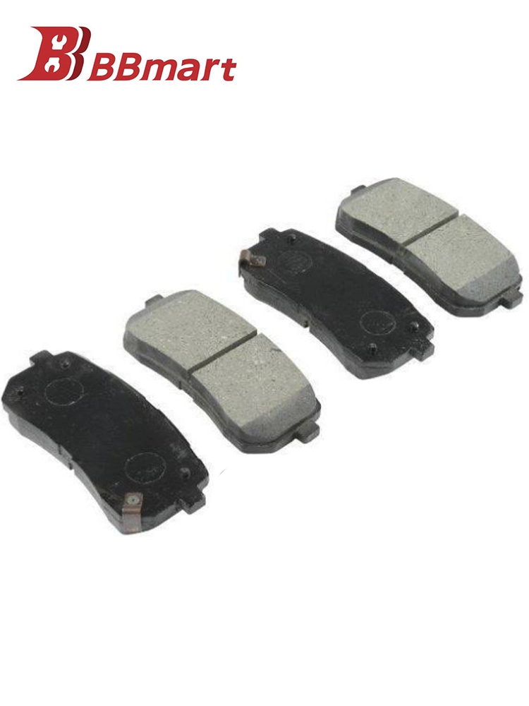 Bbmart Auto Spare Parts 1 Set Rear Brake Pad for Hyundai Genesis (DH) 3.0 Gdi OE 58302b1a30 Car Accessories