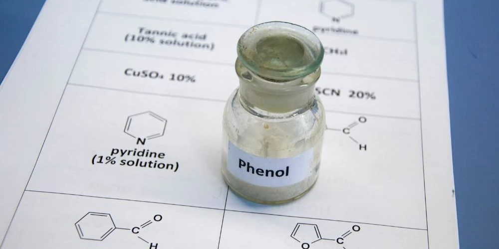 Industrial Chemical CAS 108-95-2 Schwerpunkt auf den Export von Reagenz C6h6o Phenylisch Phenol-Kohlsäure