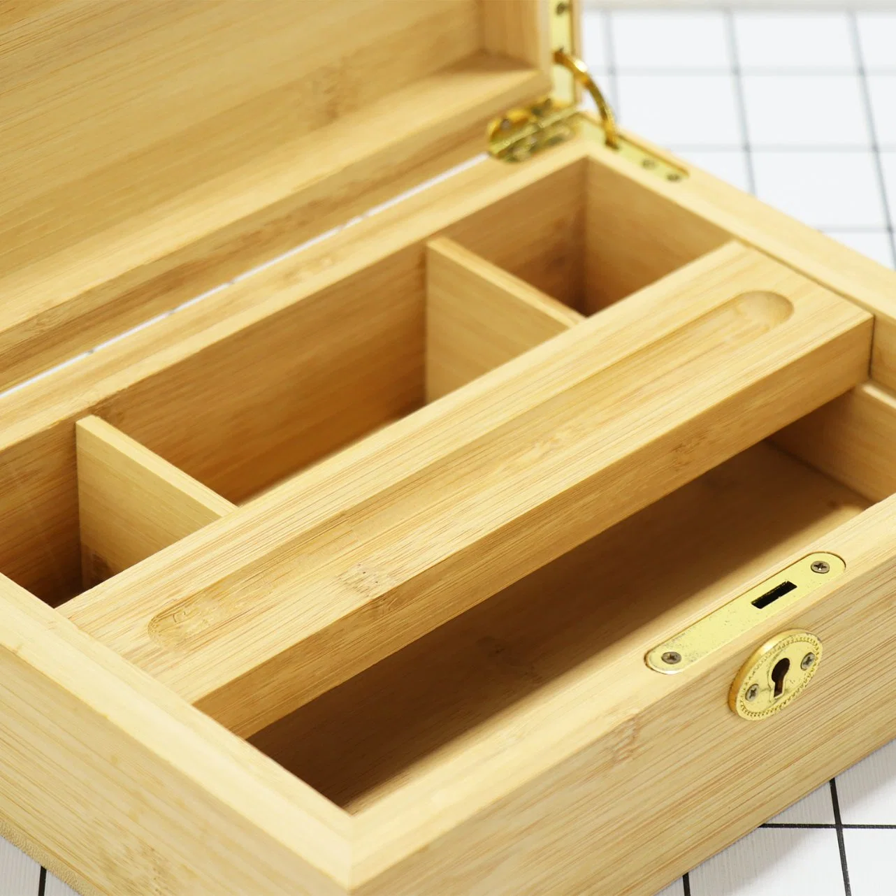 Caja de madera estasa ahumado Caja de bambú estasa con bandeja rodante Cajas de madera con tapa alada