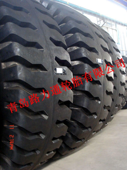 E4 27.00r49 30.00r51 33.00r51 36.00r51 37.00r57 40.00r57 Radial Giant OTR Tire