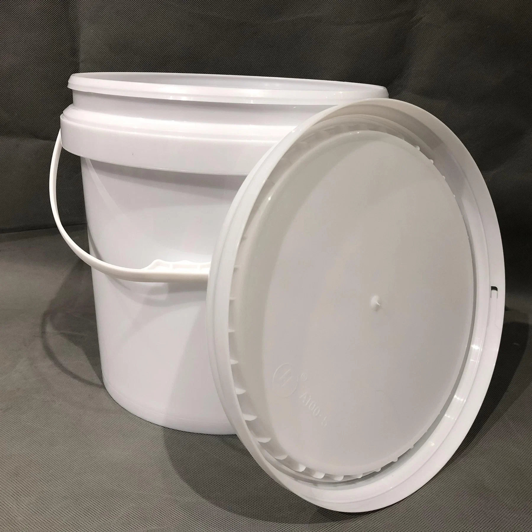 10 Quart 2.5 Gallon Coating Storage Plastic Pail