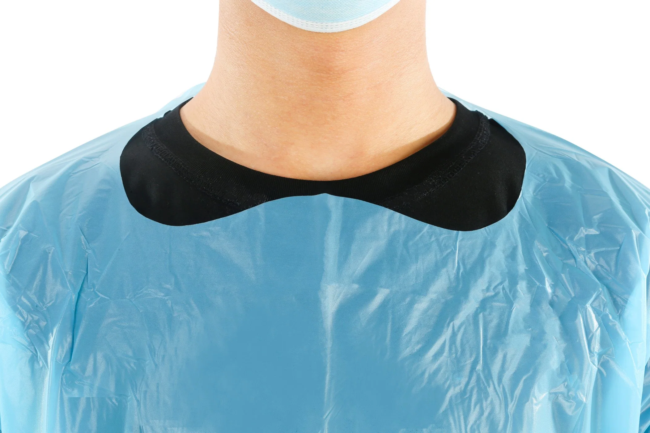 Blouse de protection CPE à usage médical jetable avec boucles pour les pouces.