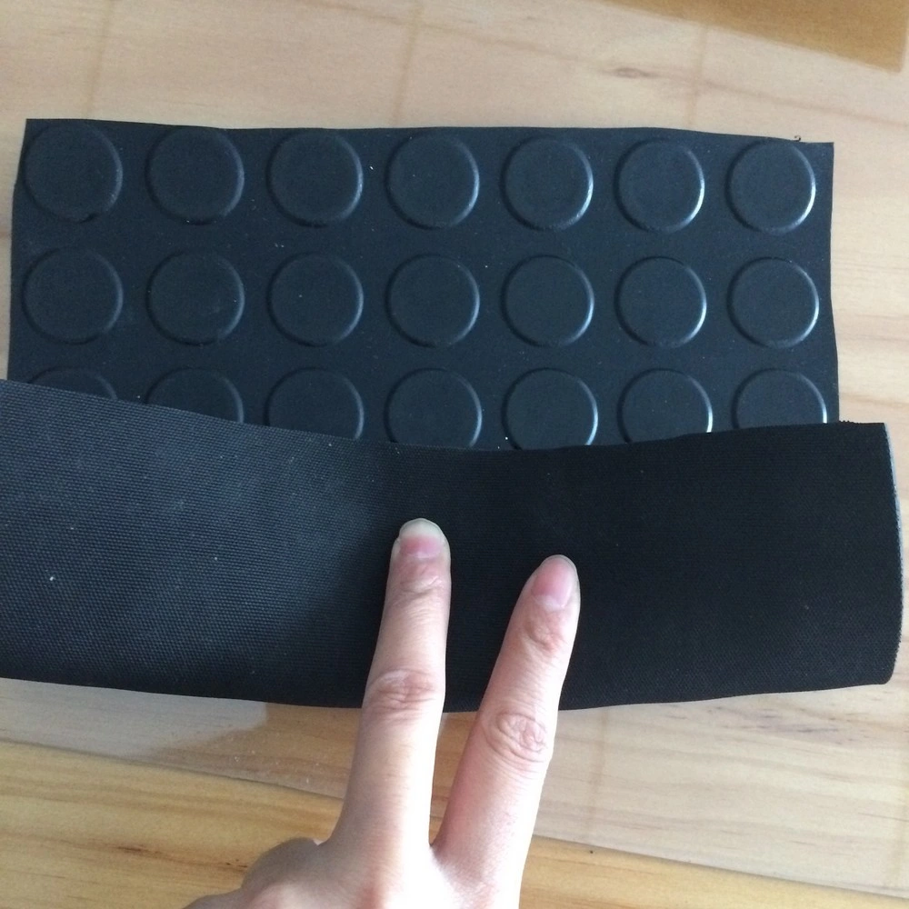 3mm Thickness SBR//EPDM/ Neoprene/NBR Nitrile Coin Stud Rubber Sheet