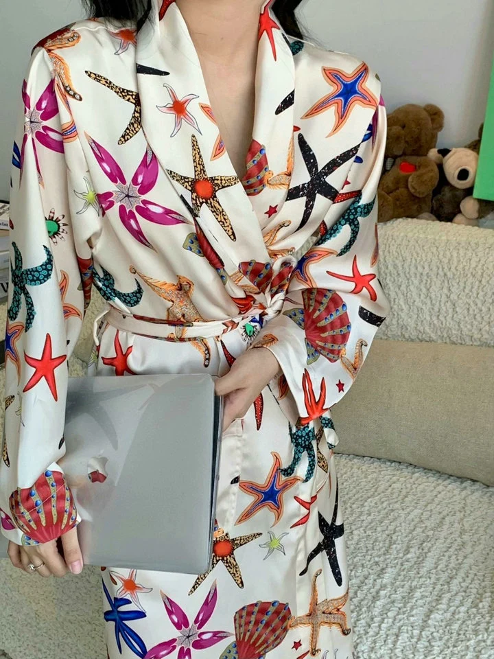 Luxury Wholesale/Supplier Price Bathrobes for Home Sleep Casual Wear Bathrobe