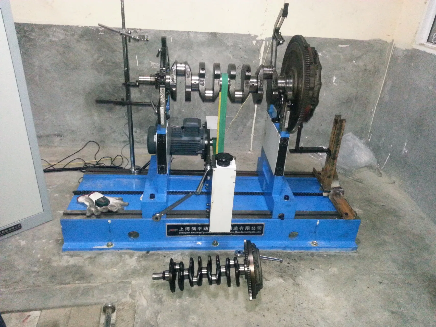 Dynamic Balancing Machine for Automobile Crankshaft (PHQ-160H)