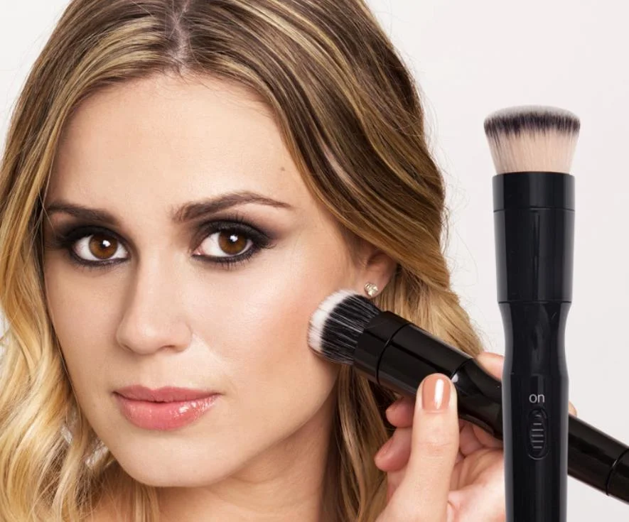 Los cosméticos para mujeres Rotación automática de pincel de maquillaje