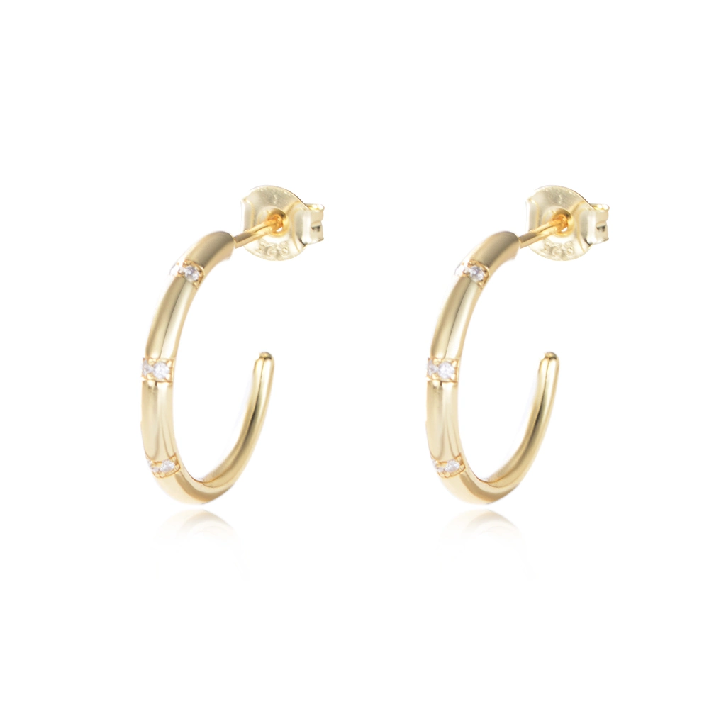 Mayorista personalizado simple S925 Sterling Plata Mini Zircon chapado en oro Pendientes en forma de C para mujer