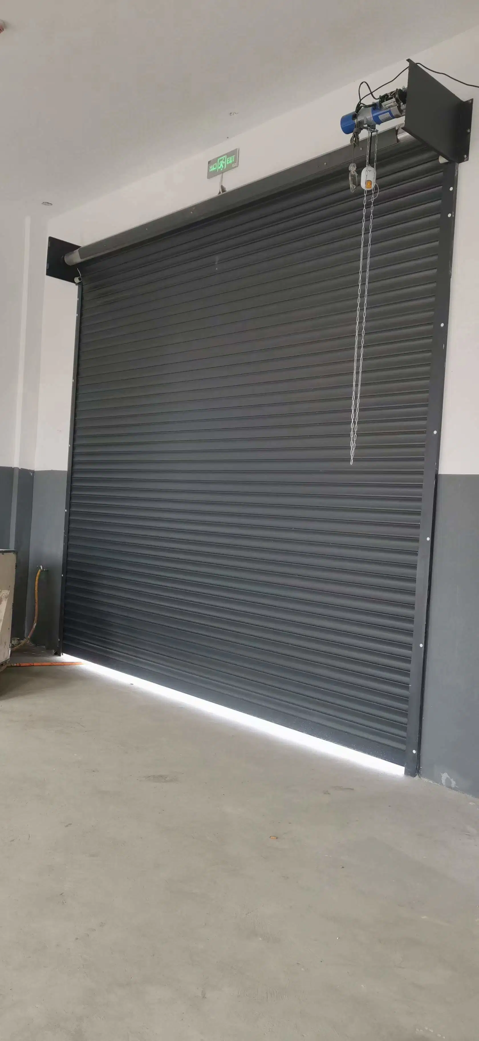 Motorized Aluminum Shutters Hurricane and Fire Rated Roller Shutter Door 0.8mm~2.5mm