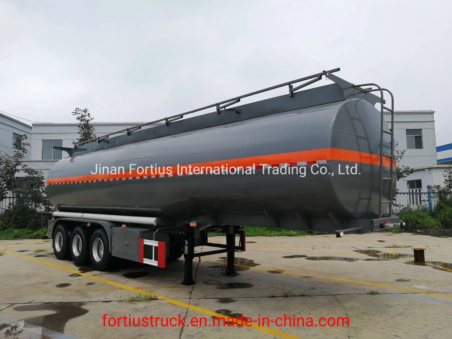 4 Axles 4 Compartments 45000 Liters 45cbm 60, 000liters 60m3 Oil Fuel Transportation Tanker Traier