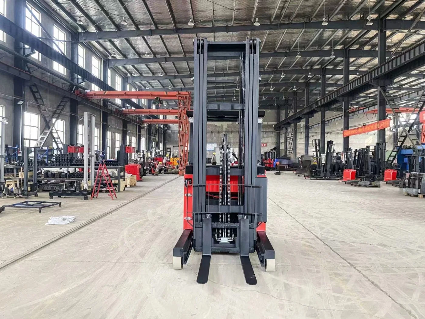 Vlift 2 Ton Electric Reach Forklift Lifting Height 5000mm with Curtis Controller