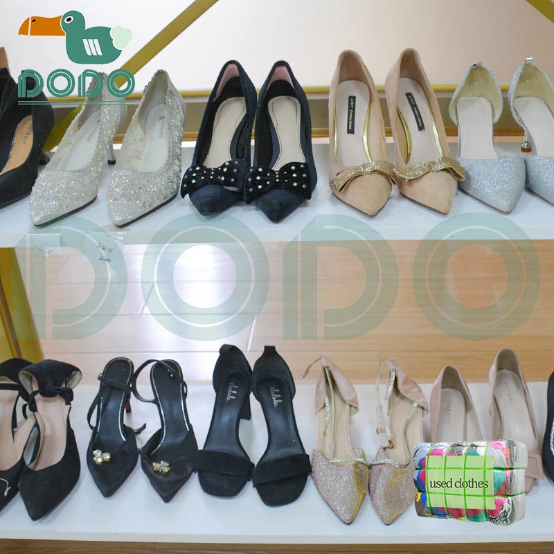 Chaussures d'occasion pour dames à talons hauts Chaussures pour femmes Chaussures d'occasion en Italie.
