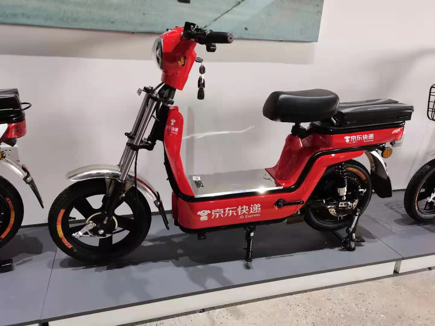 Approbation CE de vente de bicyclettes de lithium Ebikes Scooter électrique (HDS-03)