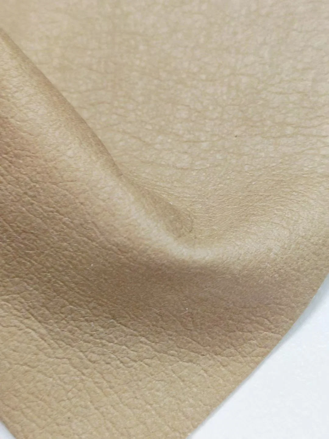 Fabric Genuine Handfeeling Patent PU Microfiber Leather Breathable Lining