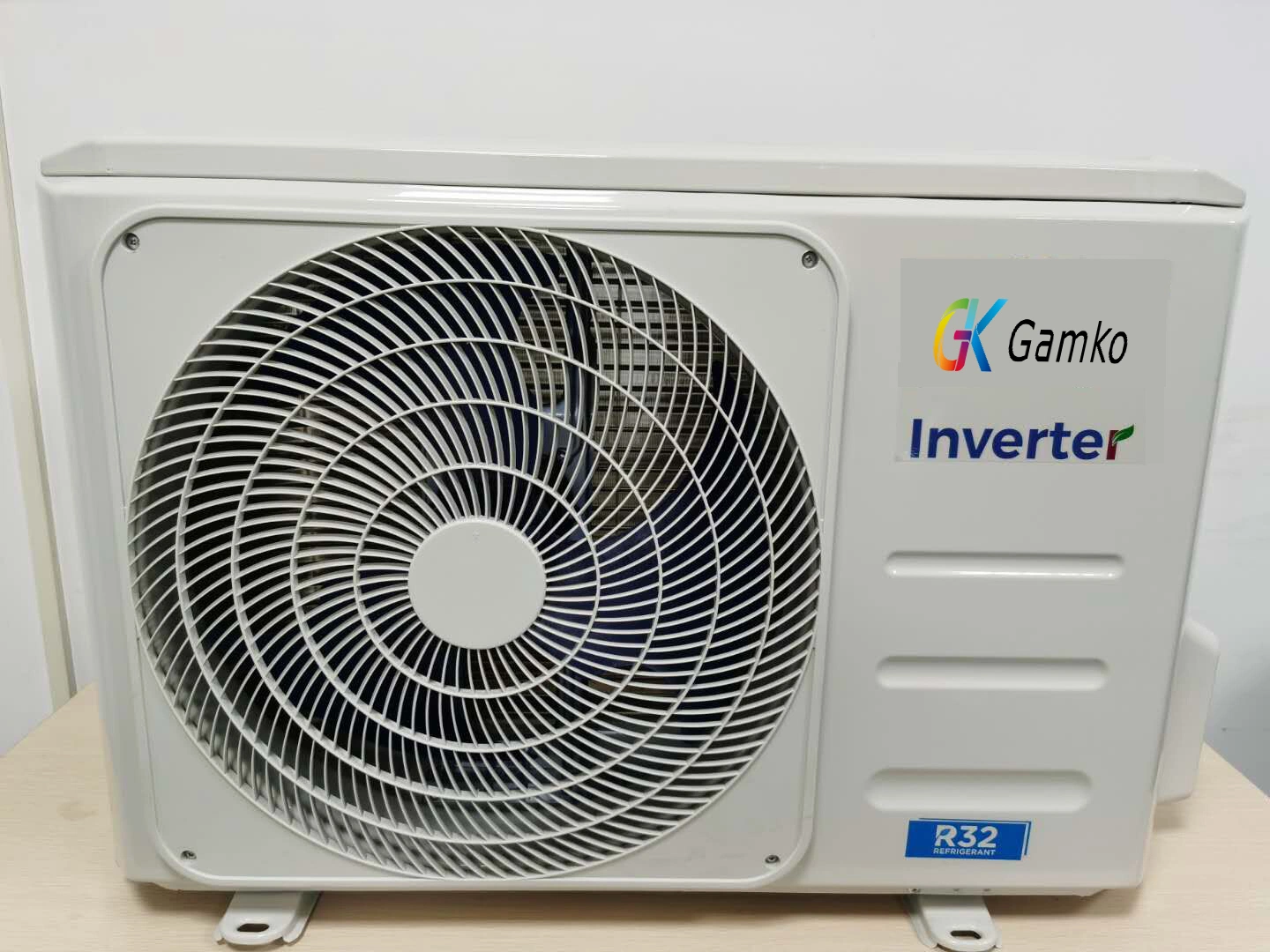 Factory Price Inverter Split Air Conditioner for Home, School, Room Use 18000BTU