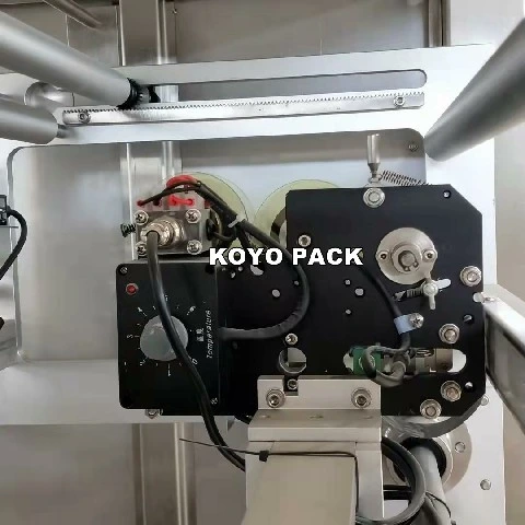 Auger Filler+Máquina automática de envasado de bolsas premade rotativas para envasar leche, chile, especias, café, condimentos en polvo, harina de trigo en bolsas planas con cierre de cremallera Doypack Stand up.