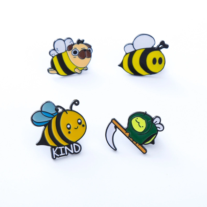 Dibujos animados Cute Bee Broche Animal Insignia ropa Creative Accesorios