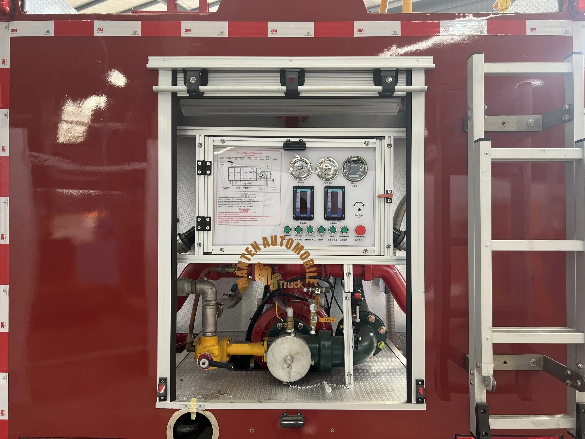 Motor de incêndio Foton Truck de 4000 litros de capacidade para veículos de combate a incêndios preço