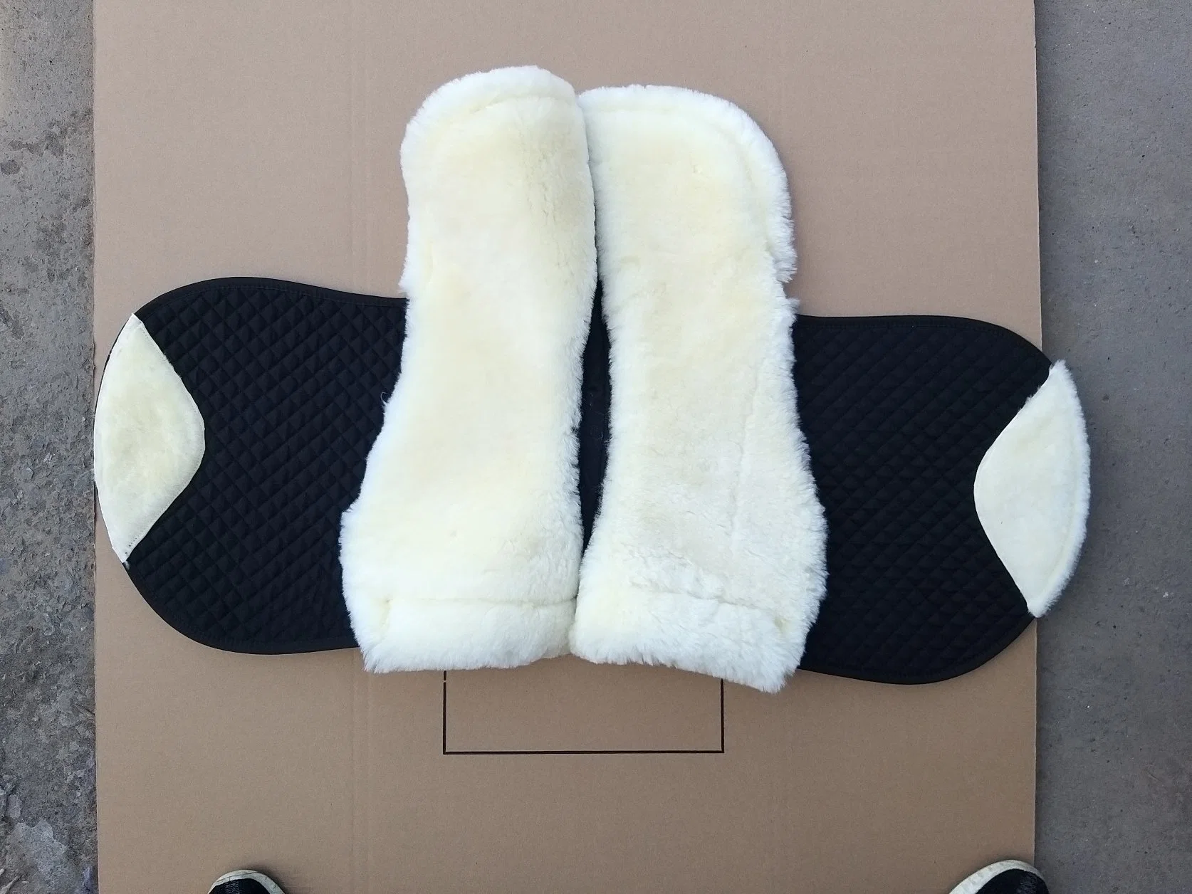 Wholesale Sheepskin Saddle Blankets Fully Lined