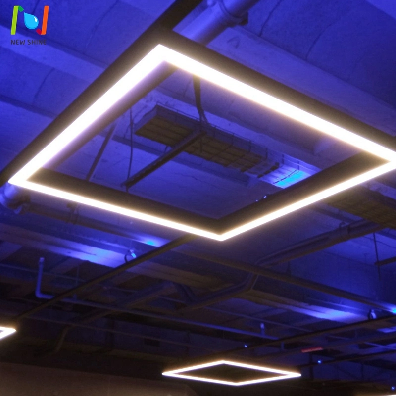 Luminaire de plafond linéaire de bureau avec éclairage LED vers le haut et vers le bas, lumière suspendue carrée.