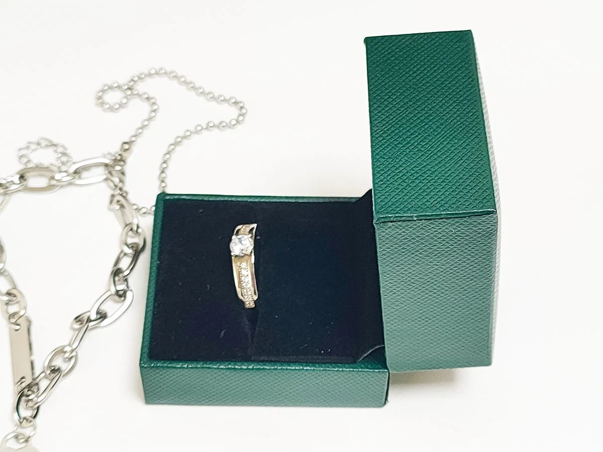 هدايا تذكارية سياحية مخصصة من الجلد الترويجي سلسلة مفاتيح معدنية من الجلد الطبيعي صندوق