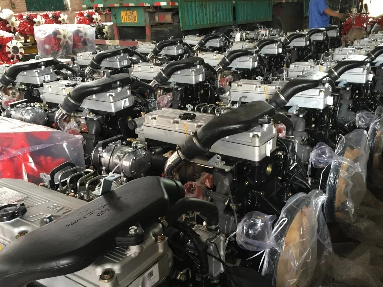 105kw Water Cooling 4 Cylinders 4 Stroke Chaochai Vehicle Diesel Engine (CY4102-CE4N)