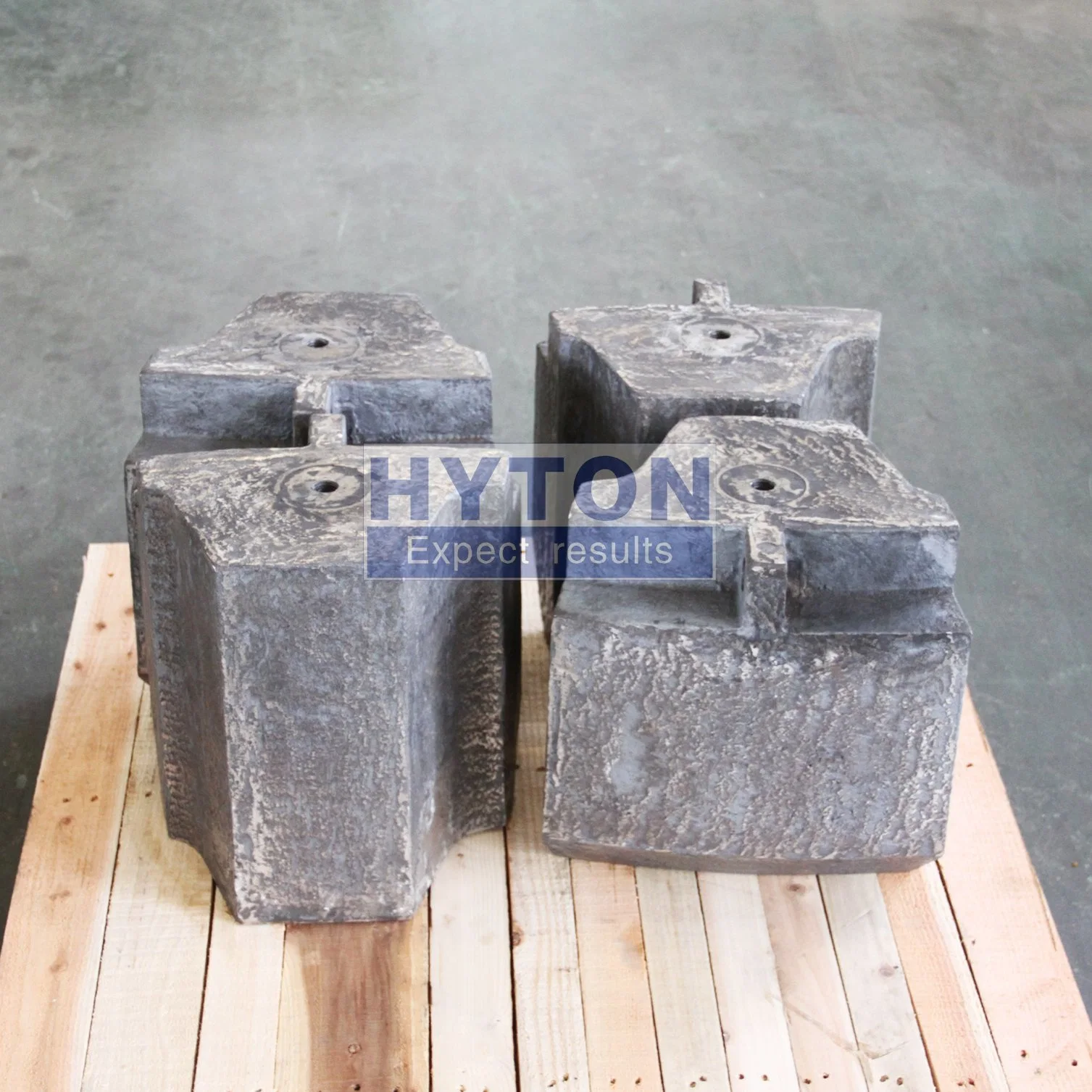 Vertical Shaft Impact Crusher Spare Parts High Chrome Alloy Steel Casting Parts TV85b. 3.1 Anvil for TV95