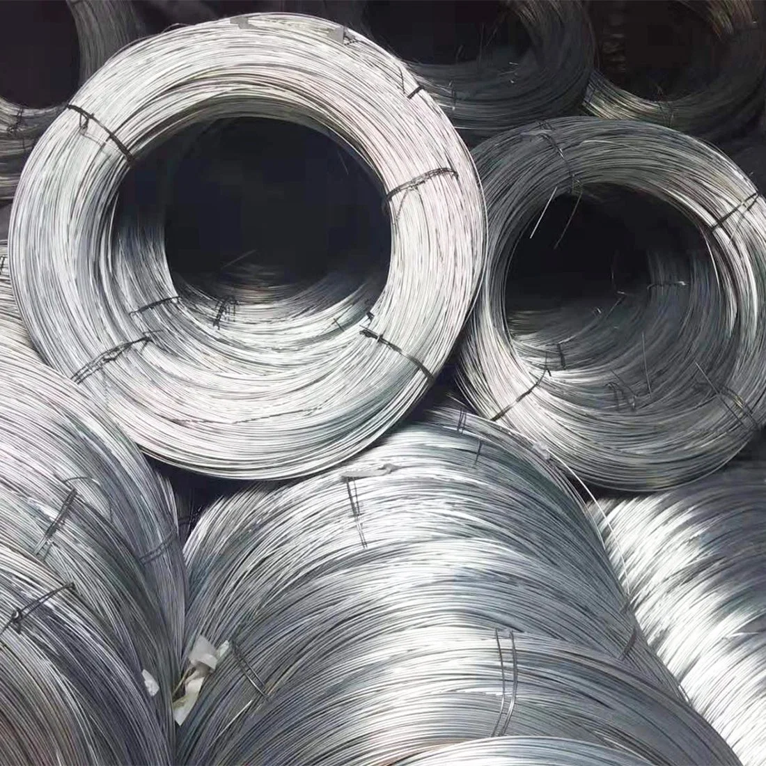 Q195 cable de alta calidad de armaduras barato cable de acero galvanizado barra Alambre de hierro galvanizado 0,8mm 1,2mm 2,5mm 4,0mm alambre de acero galvanizado