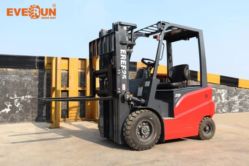 Small Forklift Everun Automatic Plastering Electric Forklift Battery Maintenance Eref25 2.5ton