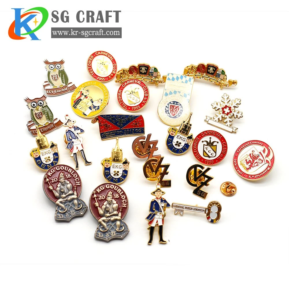 Badge personnalisé plaqué or à broche en émail estampant Metal Art Craft Epoxy Embossed Modern souvenir Accessoires Emblem PIN