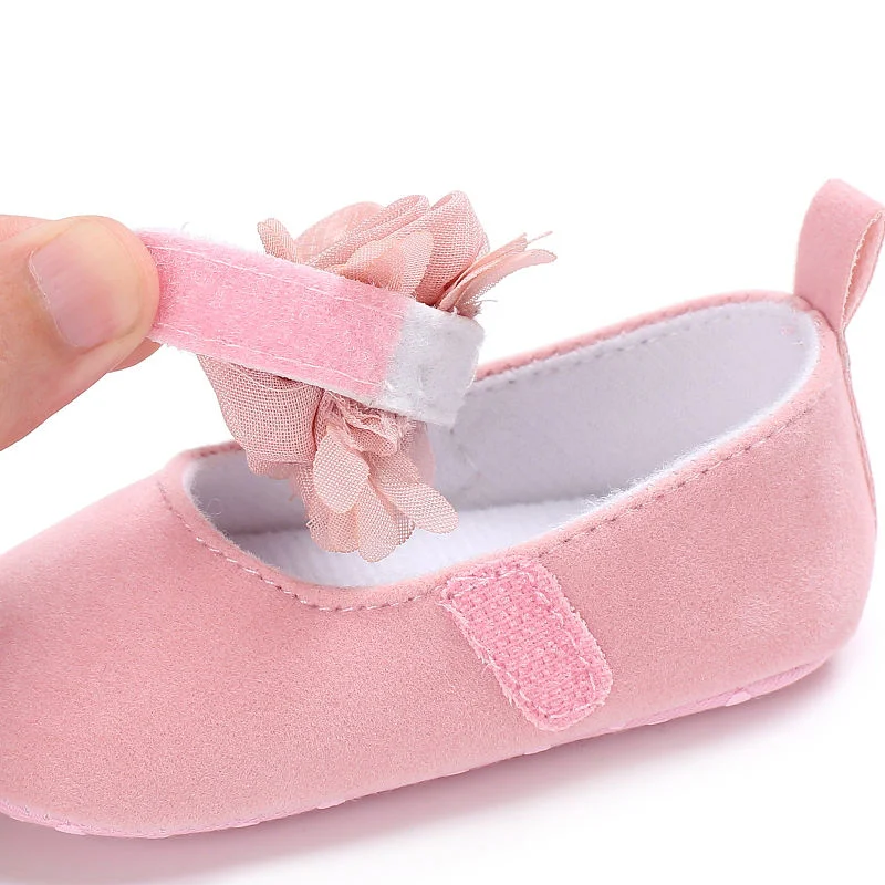 Newly Designed Velvet Leather Lace Ball Indoor Princess Shoes Baby Girl Shoes