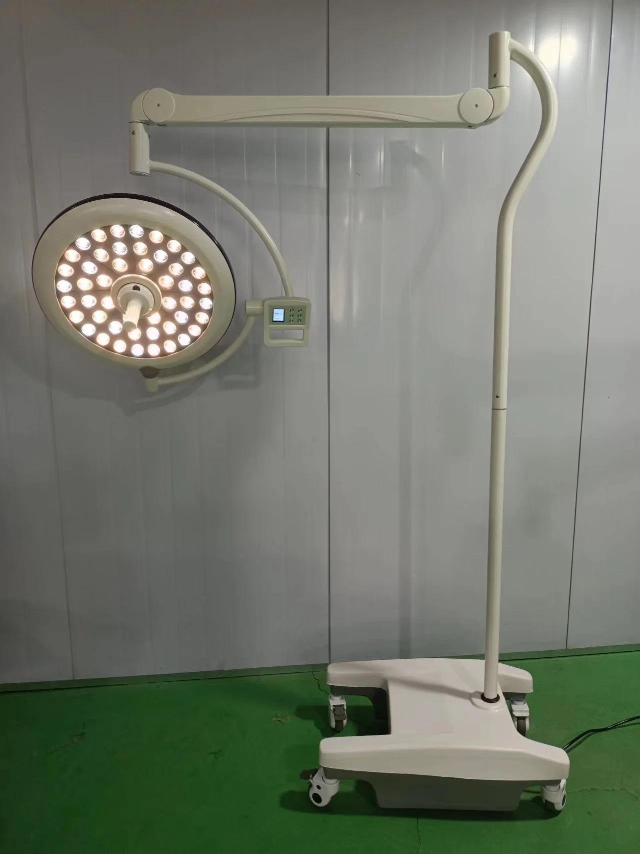 Günstige Preis Mobile Betriebsleuchte LED Kopf batteriebetriebene Lampen Operationslampe