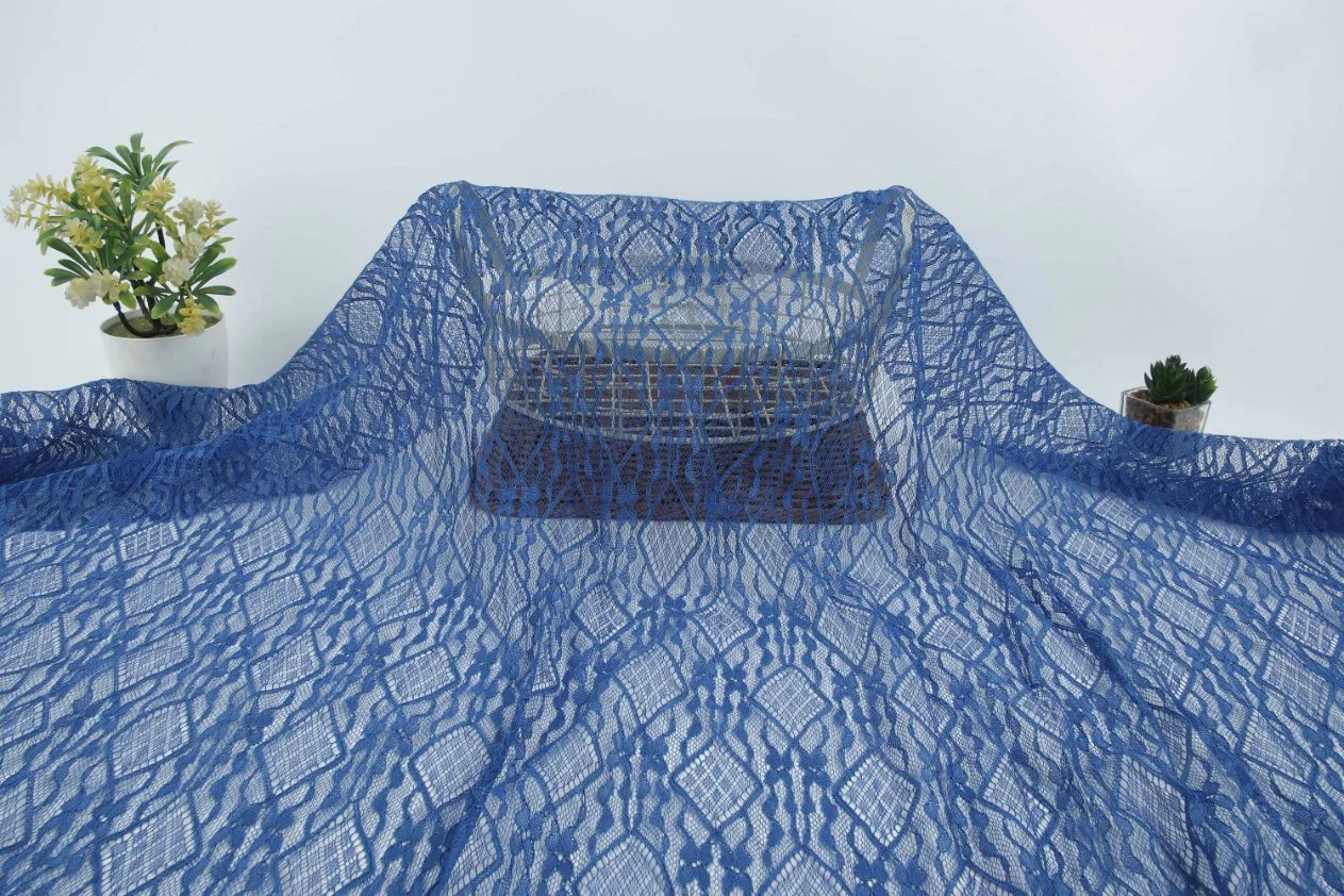 Mingjiada Factory fournit des tissus textiles légers et doux pour les vêtements en dentelle.