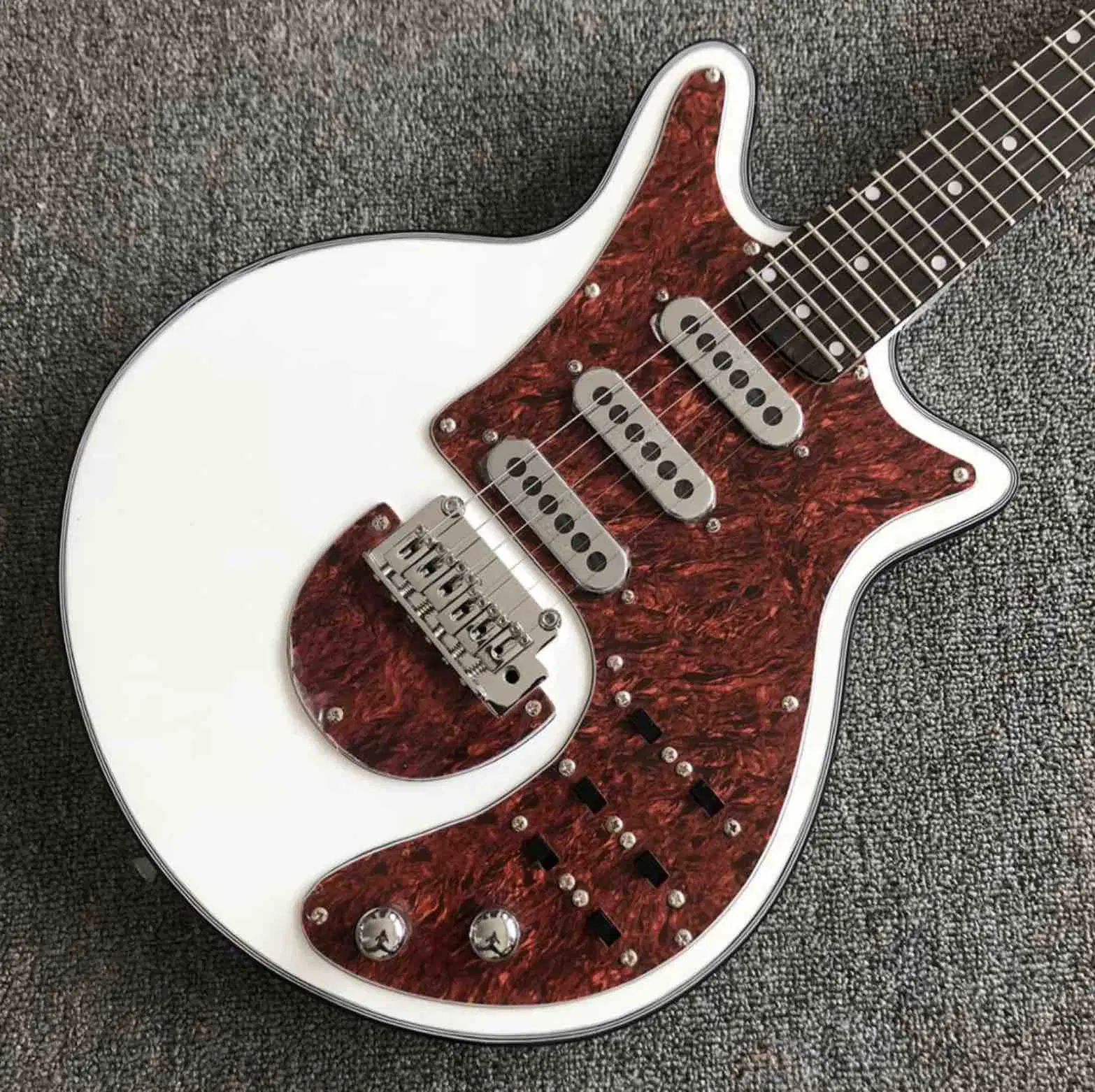 Brian May Vintage spécial personnalisé de couleur blanche 6 cordes de guitare électrique